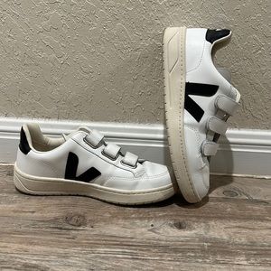 Veja sneakers - Size US 8